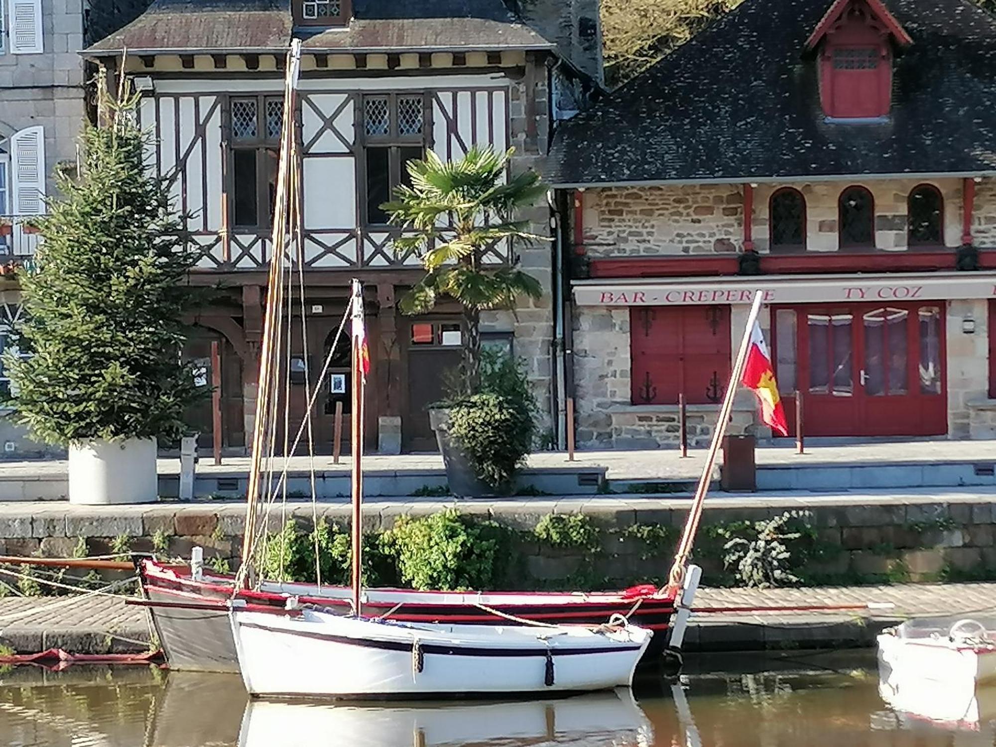 La Tocade Del Arte - Dinan Bed & Breakfast Lanvallay Luaran gambar